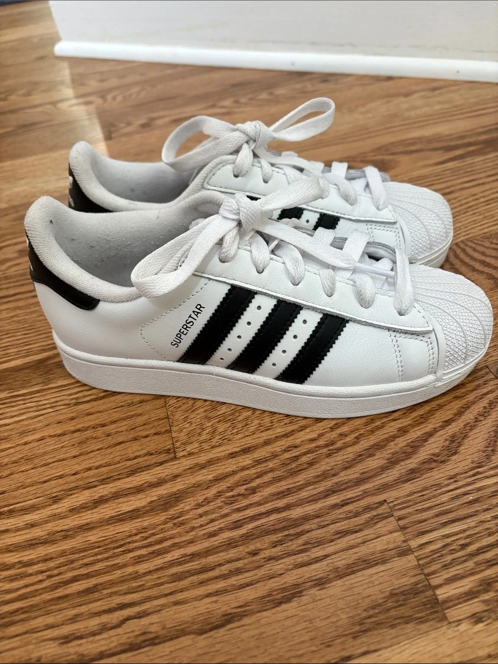 adidas classic low
